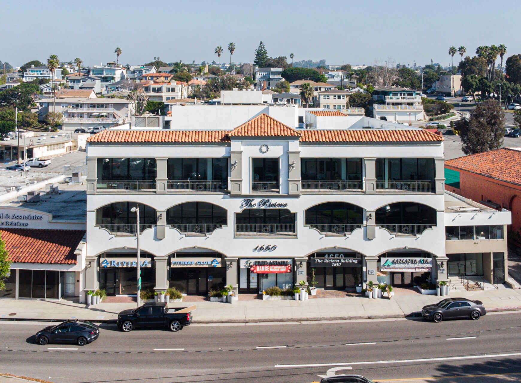 1650 S Pacific Coast Hwy, Redondo Beach, CA for lease Building Photo- Image 1 of 4