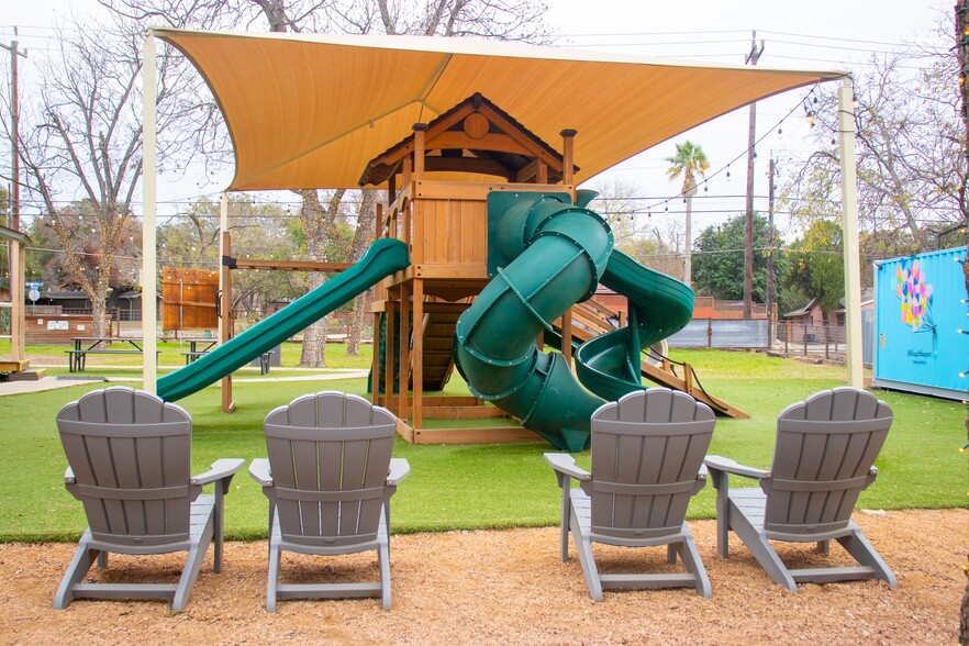 2769 Nacogdoches Rd, San Antonio, TX for lease - Building Photo - Image 3 of 8