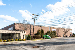 565 Broadhollow Rd, Farmingdale NY - Warehouse