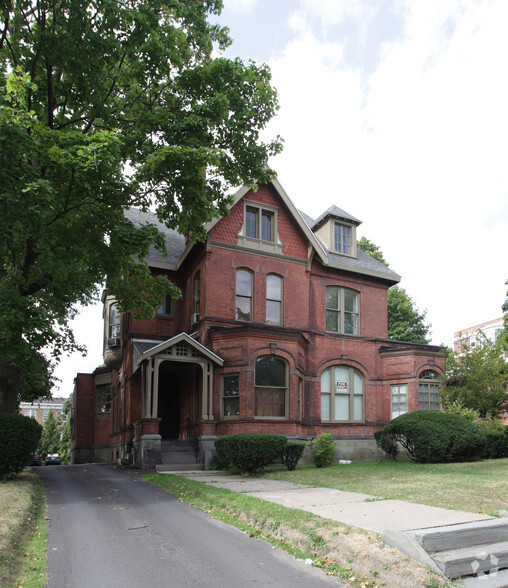 756 Madison Ave, Albany, NY for sale - Primary Photo - Image 1 of 1