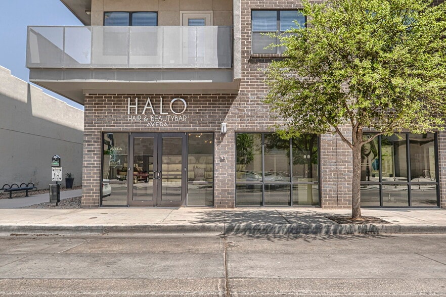 100 N Main St, Midland, TX for lease - Building Photo - Image 1 of 16