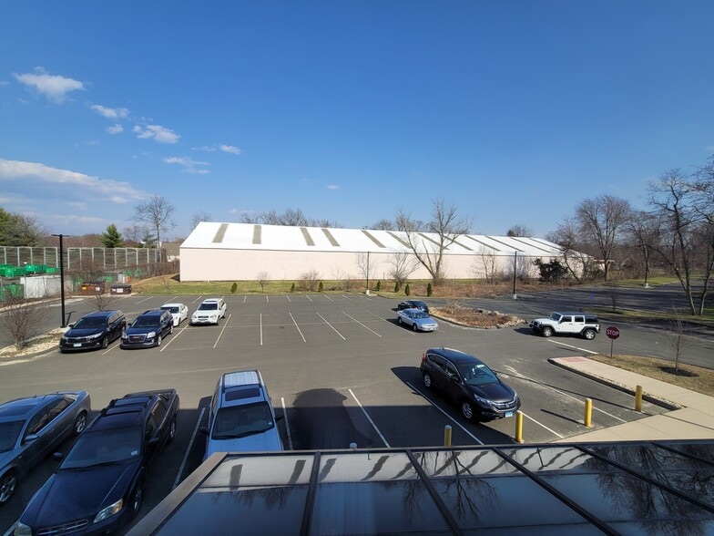 2272-2288 Berlin Tpke, Newington, CT for lease - Building Photo - Image 3 of 18