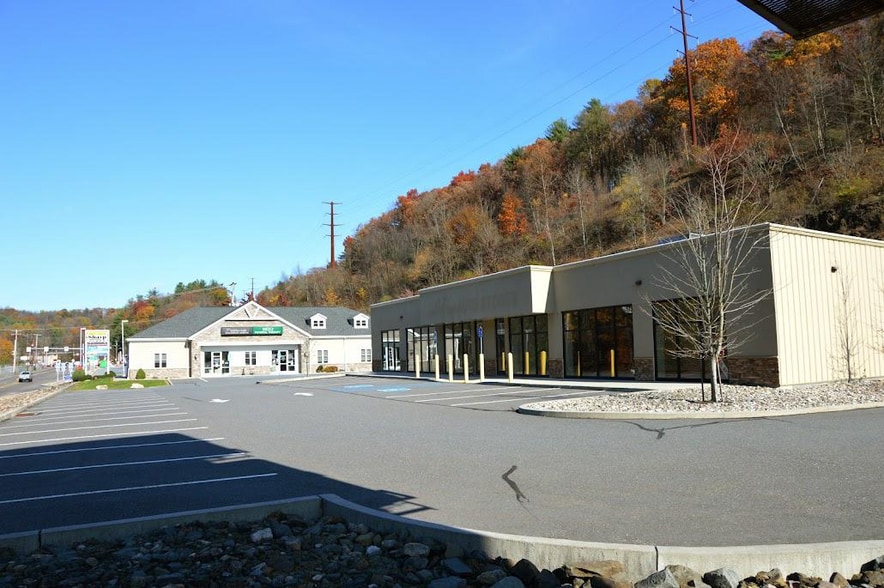 870 Gordon Nagle Trl, Pottsville, PA for sale - Building Photo - Image 1 of 11