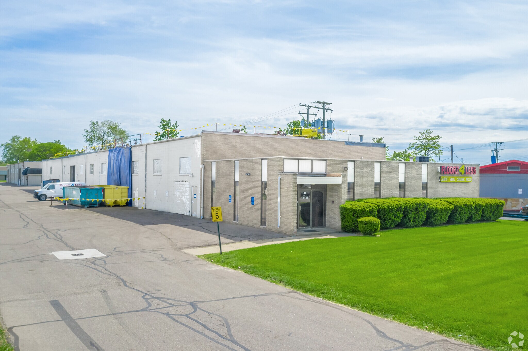 14116 E 10 Mile Rd, Warren, MI for sale Primary Photo- Image 1 of 1