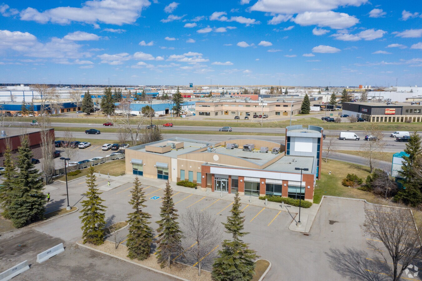6127 Barlow Trl SE, Calgary, AB T2C 4W8