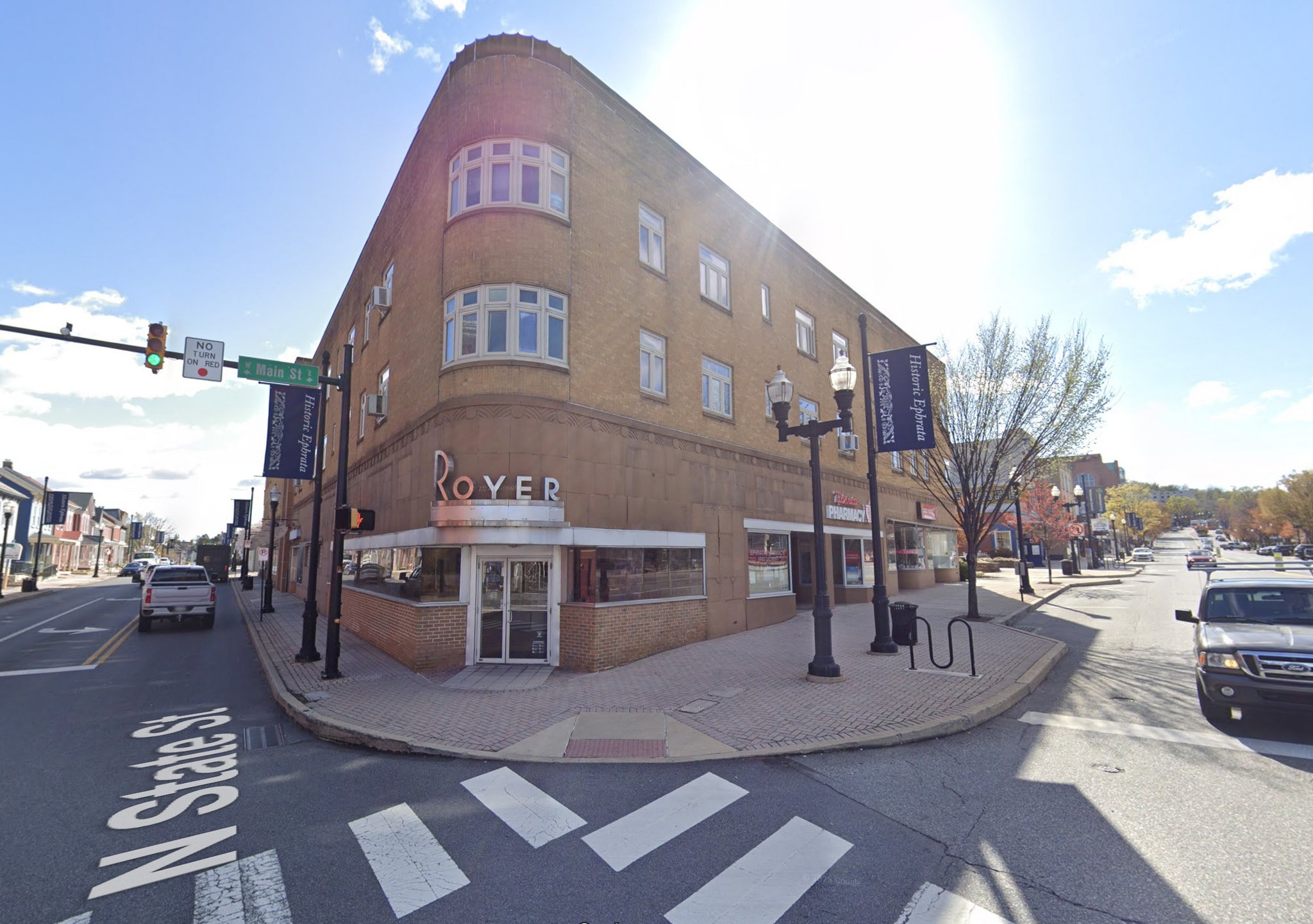 2 E Main St, Ephrata, PA for lease Building Photo- Image 1 of 2