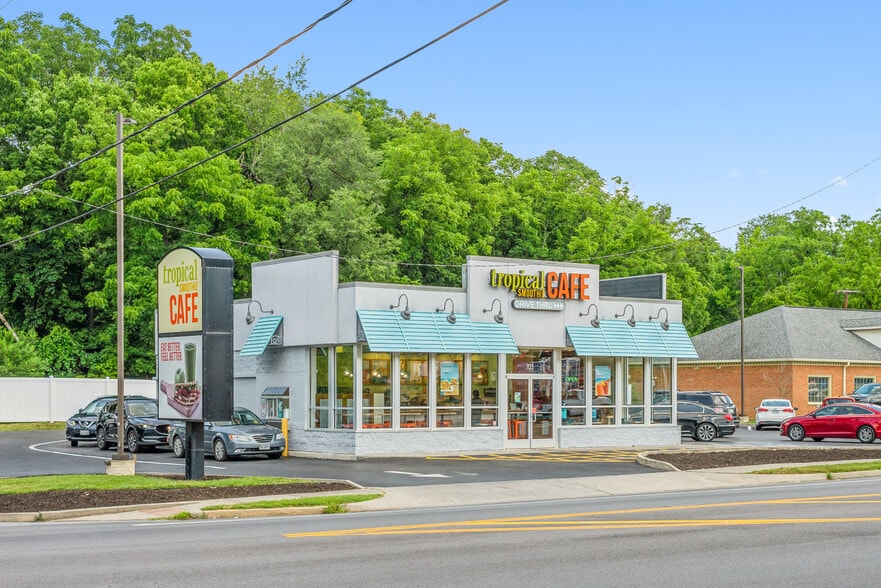 703 Brandon Ave SW, Roanoke, VA for sale - Primary Photo - Image 1 of 1