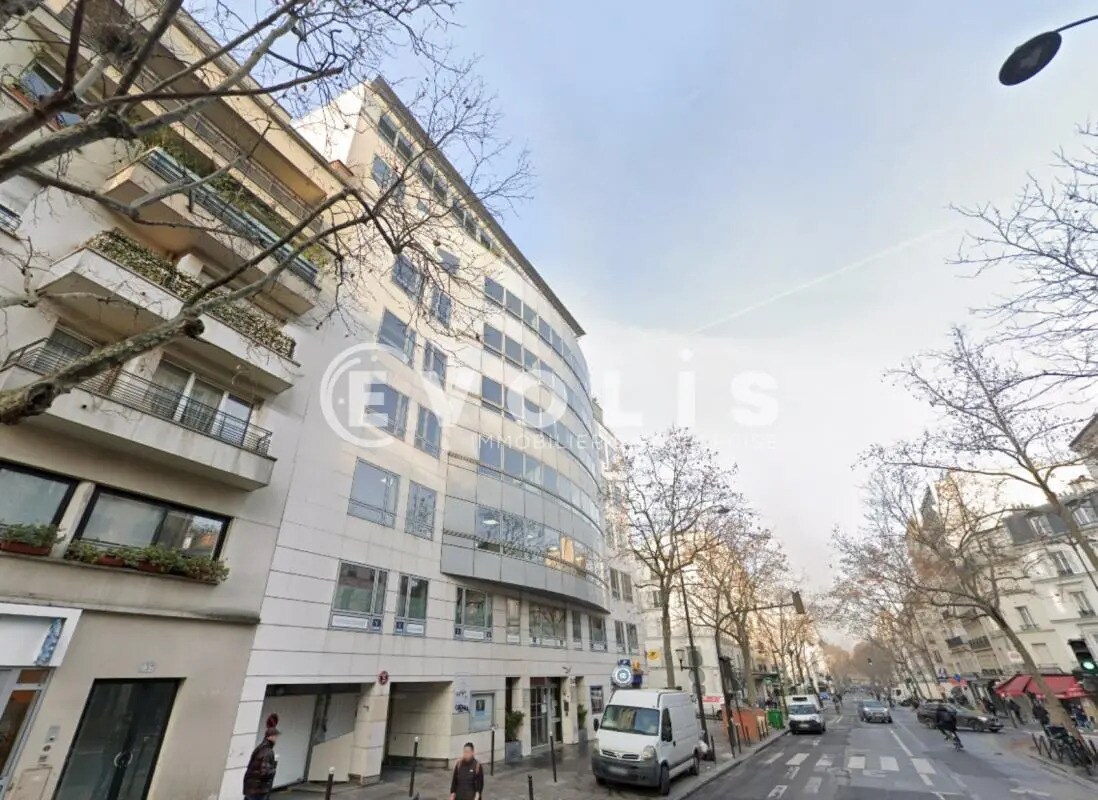 Office in Paris for lease Building Photo- Image 1 of 2