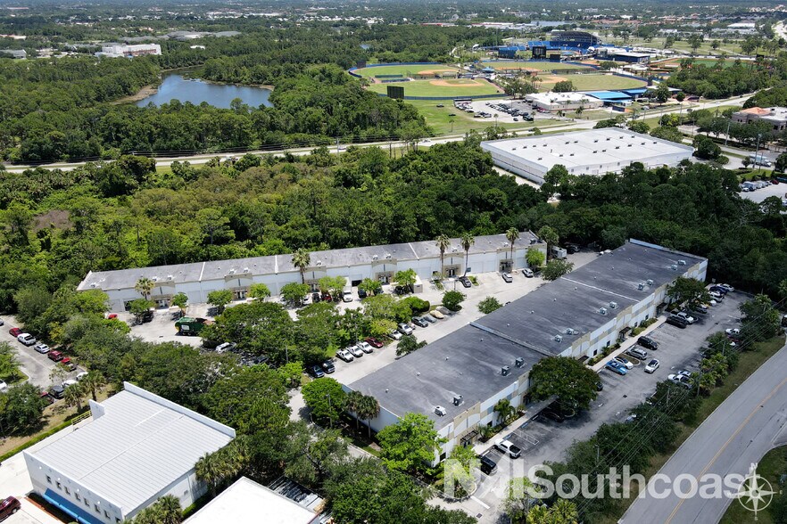 645 NW Enterprise Dr, Port Saint Lucie, FL for lease - Building Photo - Image 2 of 9