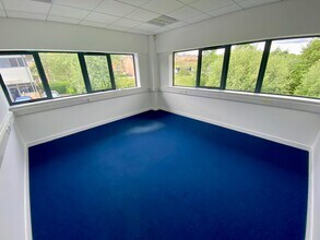 Riverside Way, Barrowford for lease Interior Photo- Image 2 of 6