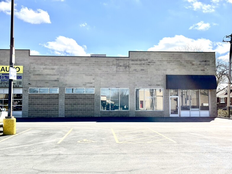 4609-4621 W Belmont Ave, Chicago, IL for lease - Building Photo - Image 3 of 8