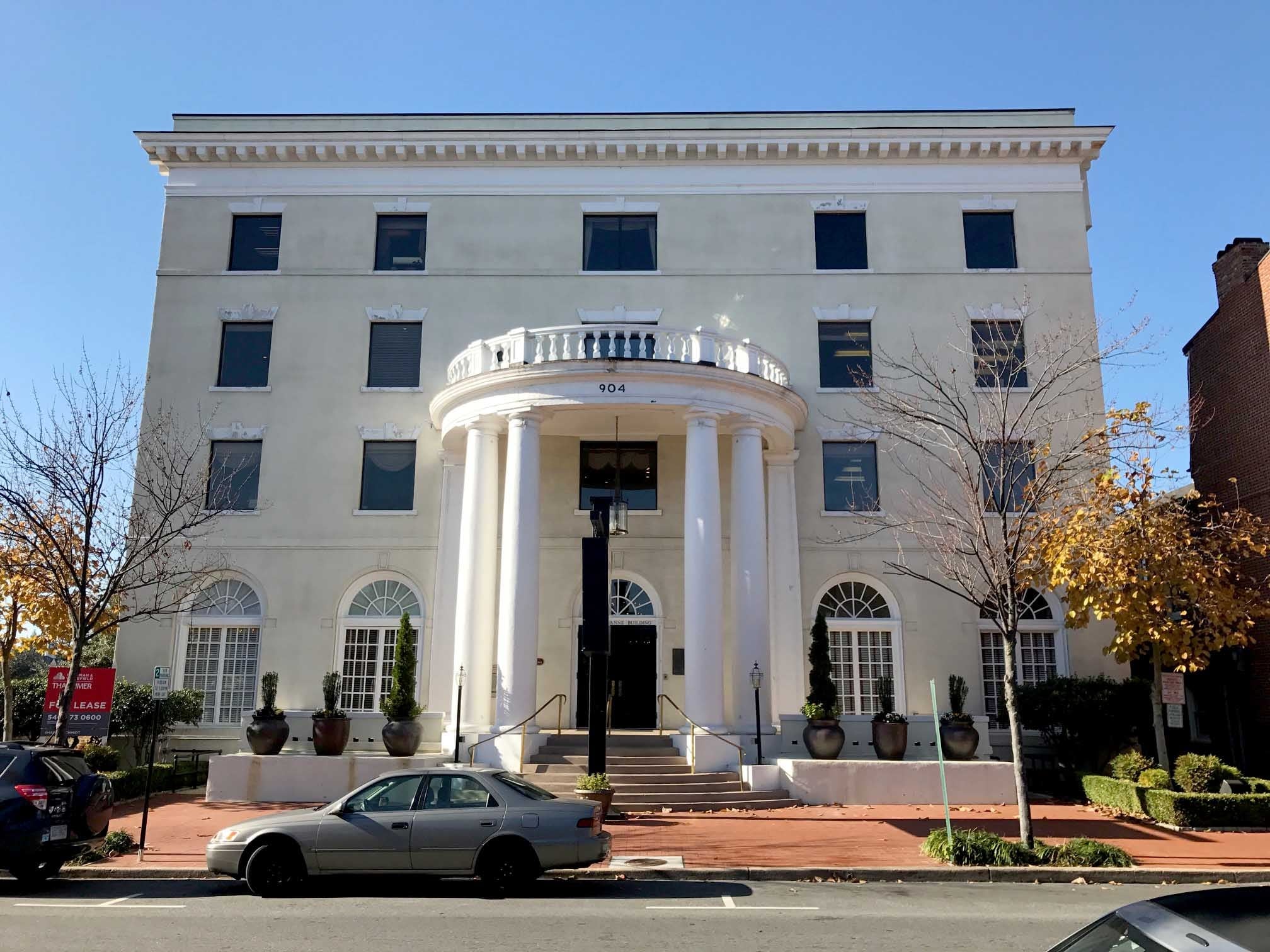 904 Princess Anne St, Fredericksburg, VA 22401 Office for Sale