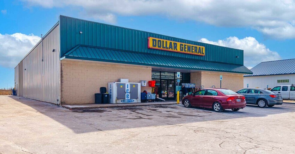 950 E Main St, Morenci, MI for sale - Building Photo - Image 1 of 1