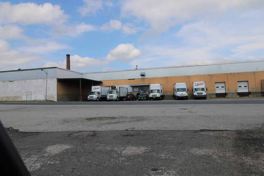 21A Wilbraham St, Palmer, MA for lease - Building Photo - Image 3 of 7