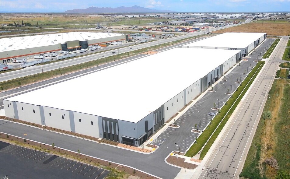 1455 S 5600 W, Salt Lake City, UT for lease - Building Photo - Image 1 of 14