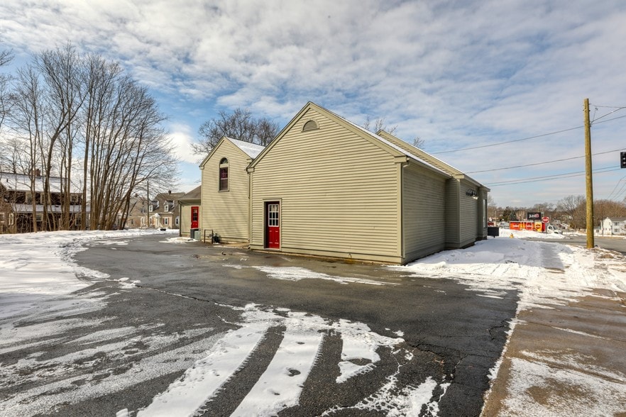 908-914 Allen St, Springfield, MA for lease - Building Photo - Image 3 of 21