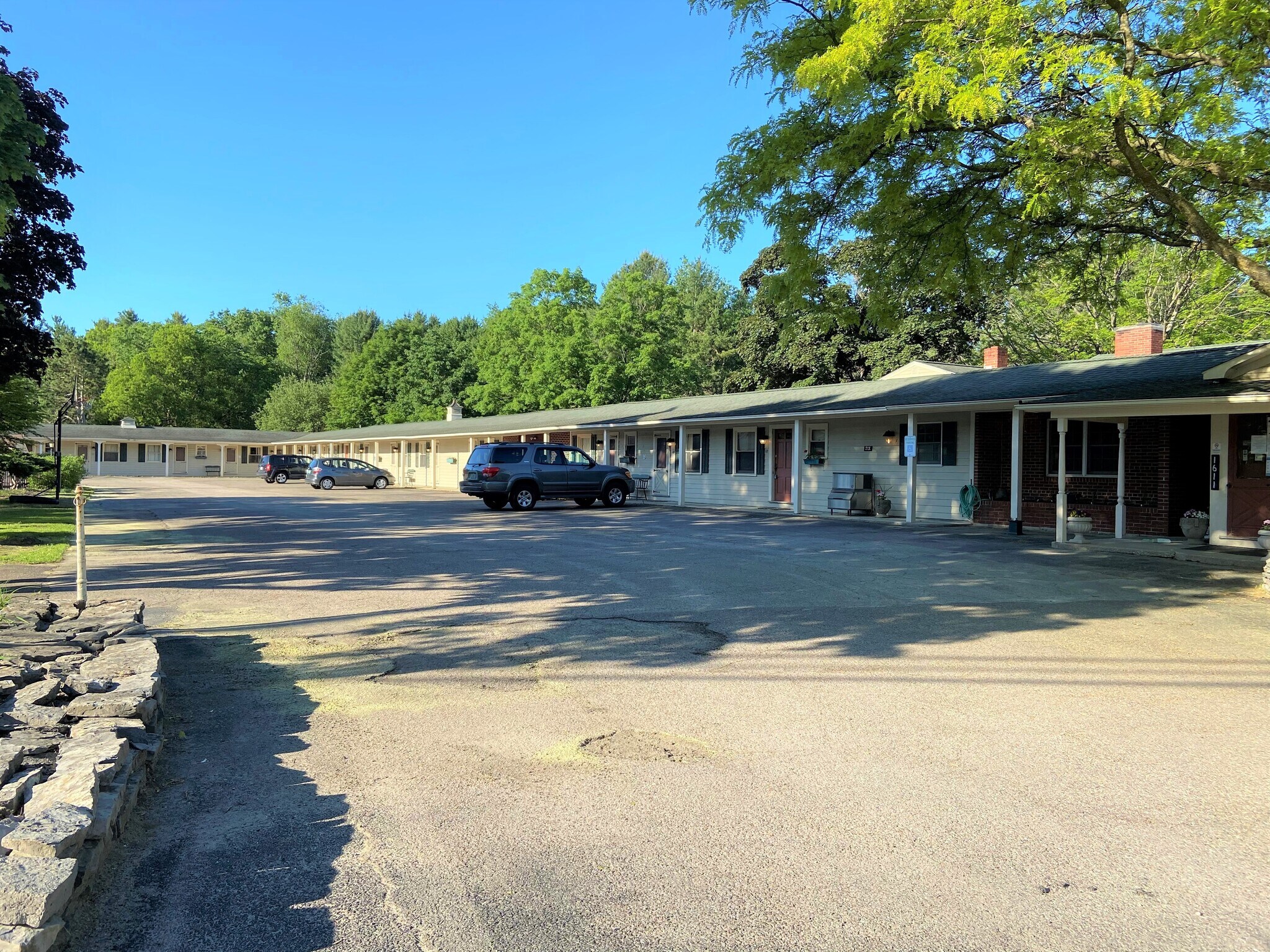 1611 Williston Rd, South Burlington, VT for sale Primary Photo- Image 1 of 1