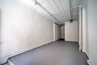547 E 12th St, New York, NY for lease Interior Photo- Image 2 of 4