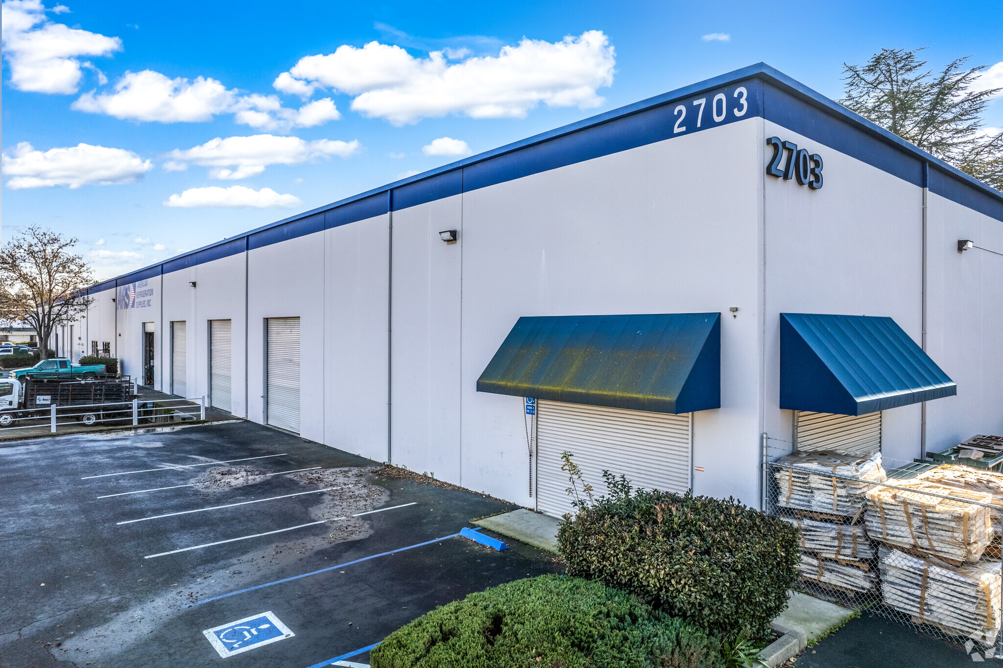 2703 5th St, Sacramento, CA for lease Primary Photo- Image 1 of 6