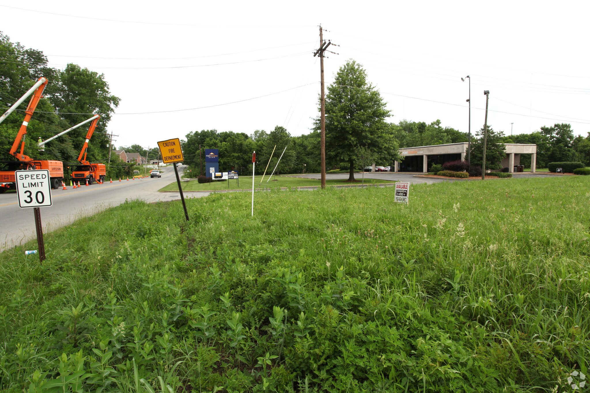 1800 Allison Ln, Jeffersonville, IN for sale Primary Photo- Image 1 of 1