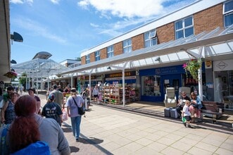 North Walk, Yate for lease Interior Photo- Image 2 of 2