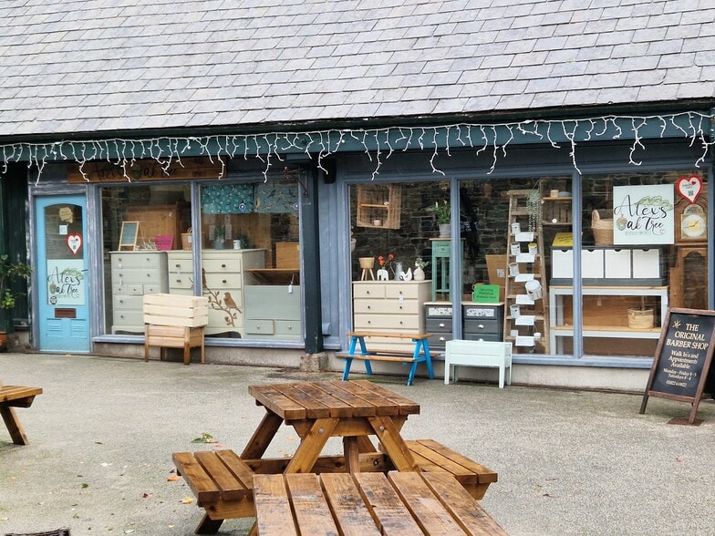 23 East End Pannier Market, Tavistock for lease - Building Photo - Image 1 of 1