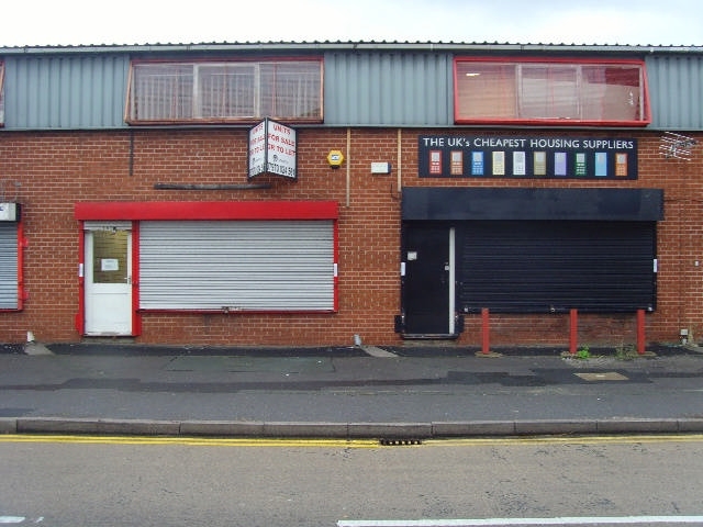 100-106 Broughton Ln, Salford for lease - Building Photo - Image 3 of 6