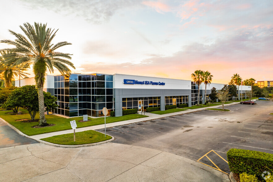 2501 Discovery Dr, Orlando, FL for lease - Building Photo - Image 2 of 15