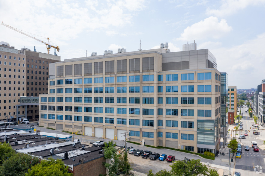 855 N Wolfe St, Baltimore, MD for lease - Building Photo - Image 2 of 9