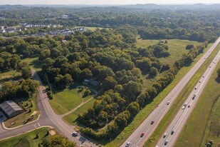 231 Theta Pike, Columbia TN - Motel