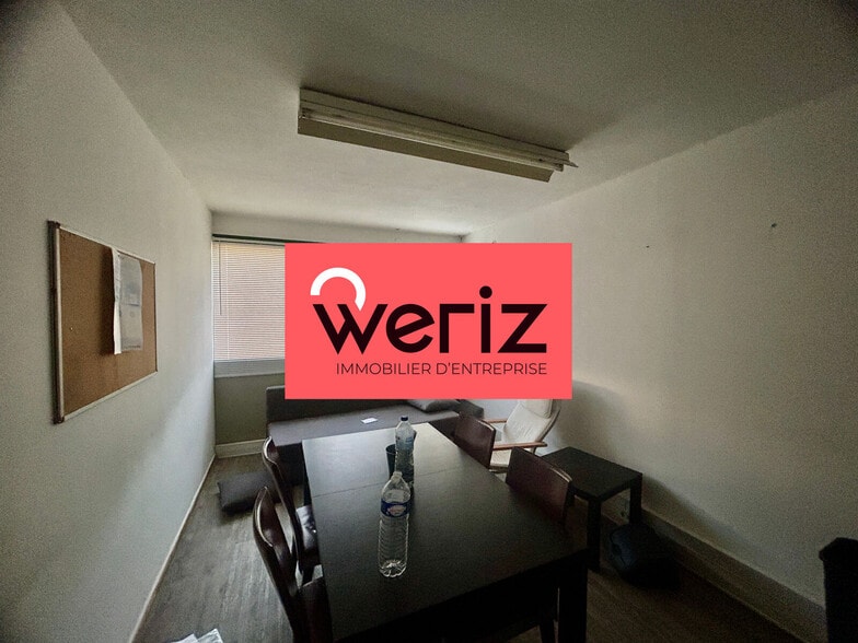 75 Chemin Des Valladets, Éguilles for lease - Building Photo - Image 2 of 4