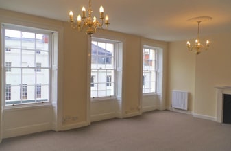 42 Clarence St, Cheltenham for lease Interior Photo- Image 1 of 7