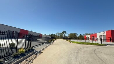 4333-4334 Kreinhop Rd, Spring, TX for lease Building Photo- Image 1 of 11