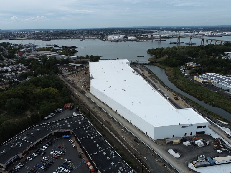 1 Nassau Pl, Staten Island, NY for lease - Building Photo - Image 2 of 20