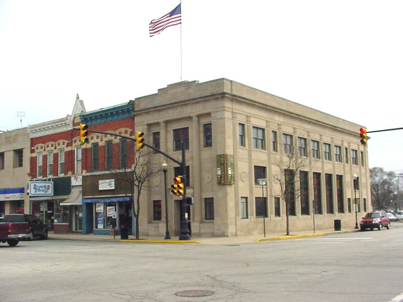 138 S Main St, Crown Point, IN for lease - Primary Photo - Image 1 of 4