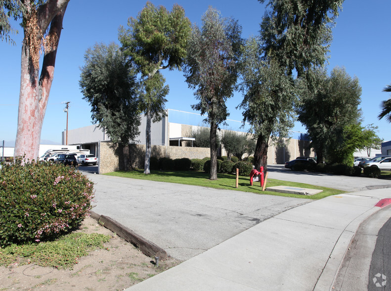 17065 E Green Dr, City Of Industry, CA for lease - Primary Photo - Image 2 of 2