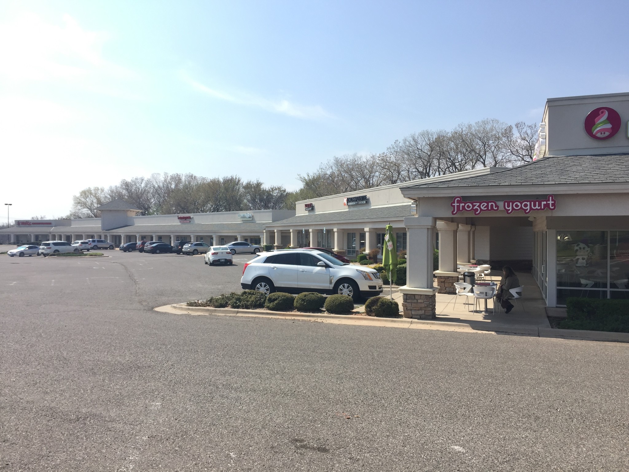 217-229 S Santa Fe Ave, Edmond, OK for sale Building Photo- Image 1 of 1