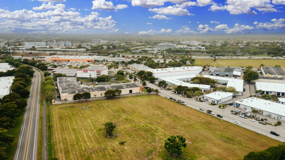 19200 SW 106th Ave, Cutler Bay, FL for sale - Building Photo - Image 3 of 4