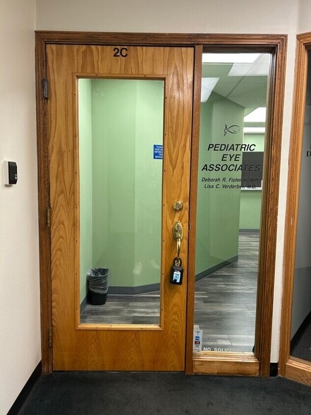 3612 Lake Ave, Wilmette, IL for lease - Interior Photo - Image 2 of 27