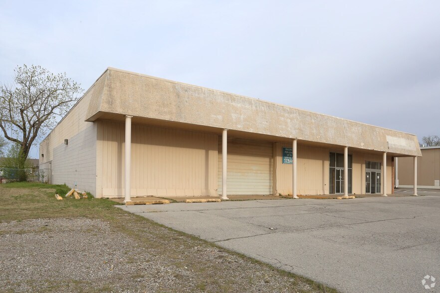 1924 N Kickapoo Ave, Shawnee, OK for sale - Primary Photo - Image 1 of 1