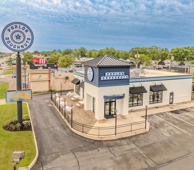 909 W McGalliard Rd, Muncie, IN for sale - Building Photo - Image 1 of 1