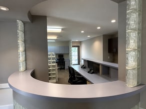 258 E Garfield Rd, Aurora, OH for lease Interior Photo- Image 2 of 6