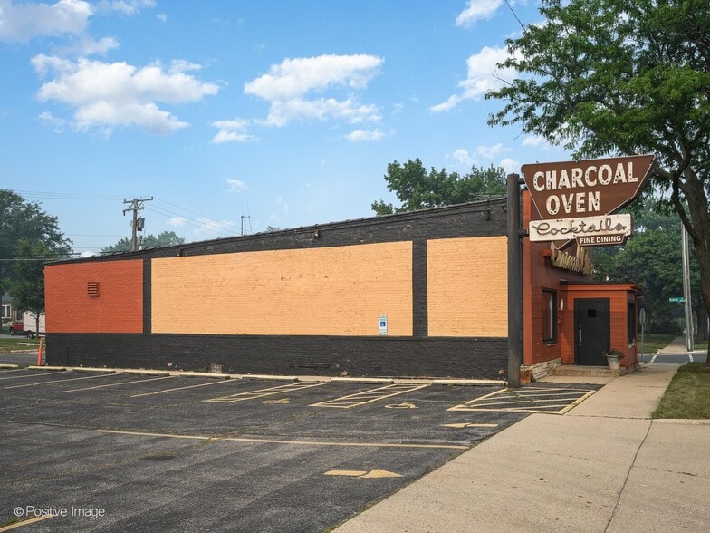 4400 Golf Rd, Skokie, IL for sale - Building Photo - Image 3 of 18
