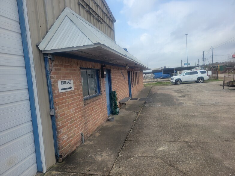 15710 Langcart St, Channelview, TX for sale - Primary Photo - Image 1 of 1