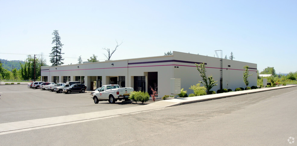 14910 SE Morning Way, Clackamas, OR for lease - Building Photo - Image 1 of 7