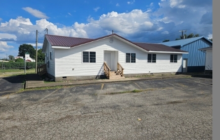 604 1st Ave S, Nitro, WV for lease - Primary Photo - Image 1 of 1