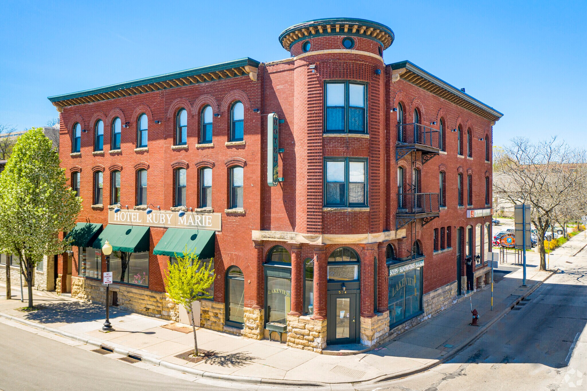 134-150 S Blair St, Madison, WI for sale Primary Photo- Image 1 of 11