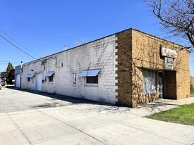 16321 Rockside Rd, Maple Heights OH - Warehouse