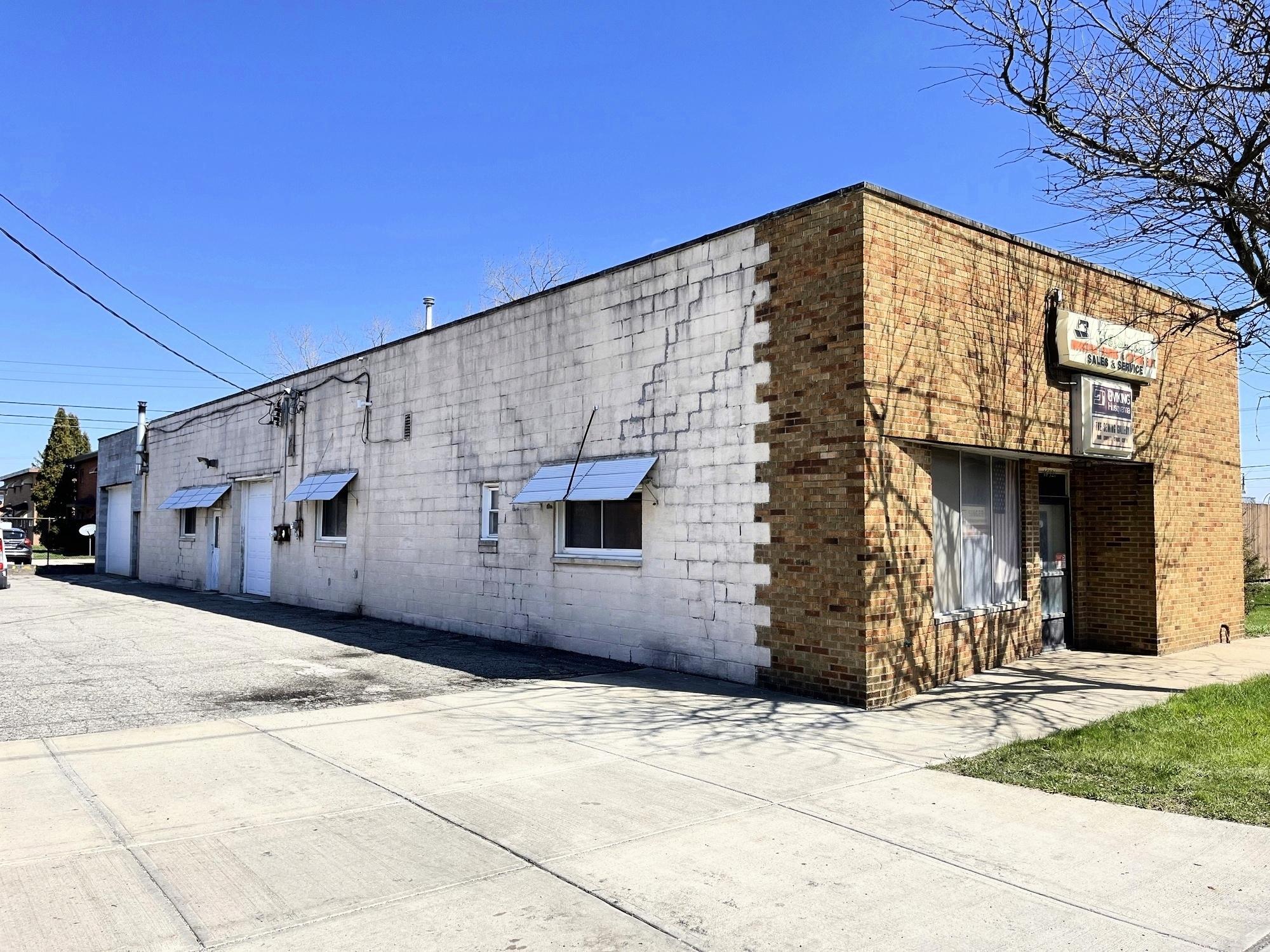 16321 Rockside Rd, Maple Heights, OH for lease Building Photo- Image 1 of 9
