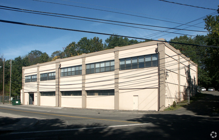 231 Wilson Ave, Norwalk, CT for lease - Primary Photo - Image 1 of 28